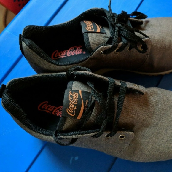 Hard To Find Coca-Cola Shoes Made In Brazil Size 9 - Picture 1 of 6